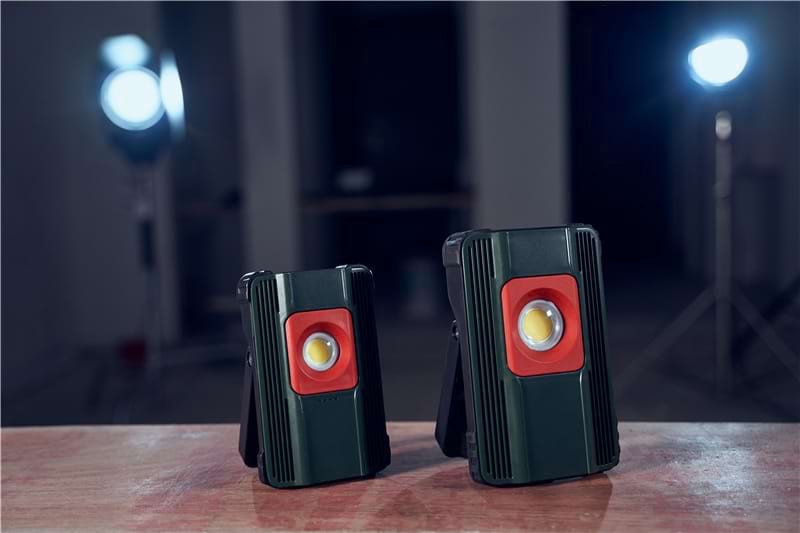 IP65 Cordless Aluminum Flood Lig