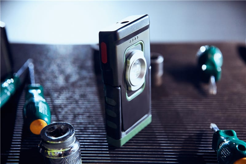 Rechargeable Worklight Magnetic Wireless Fast Charging (7)