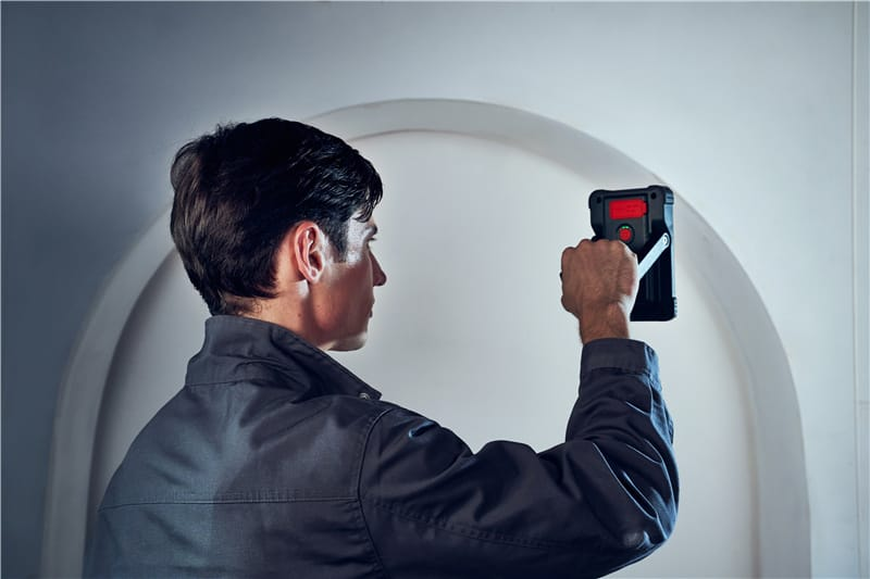 IP65 Cordless Aluminum Flood Light With Power Bank (3)