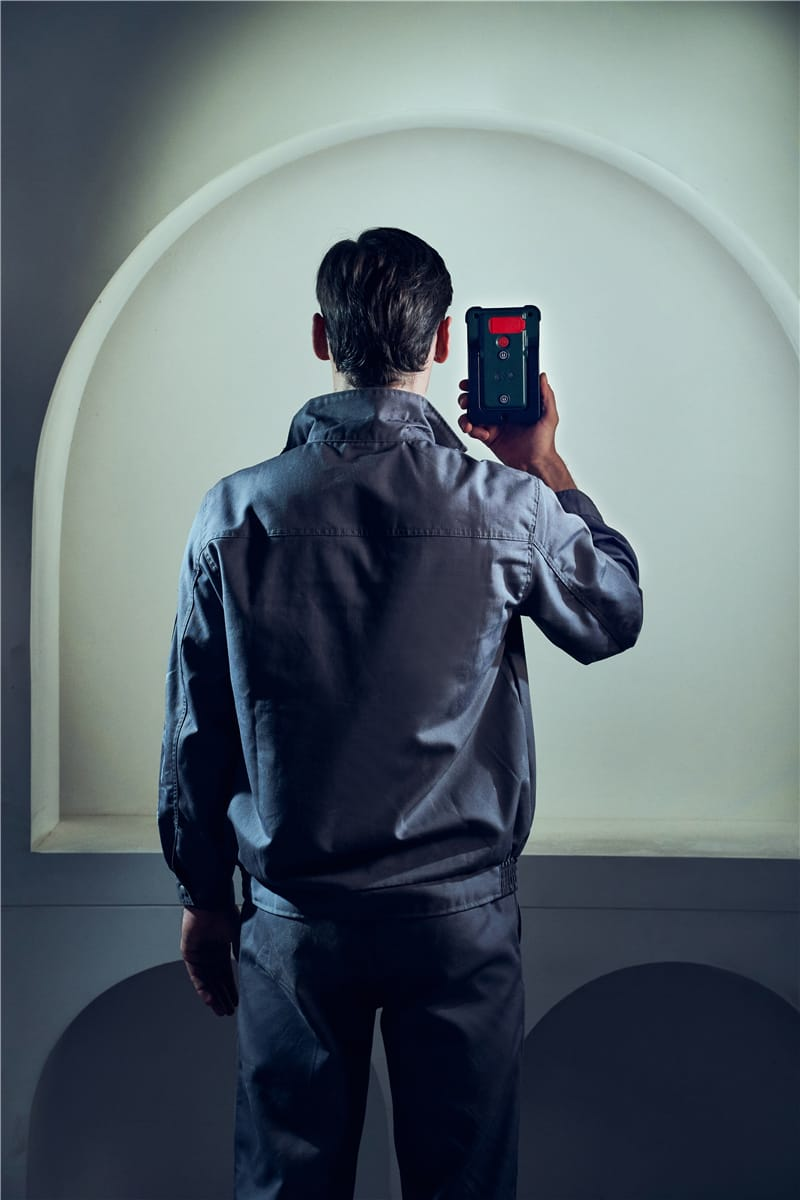 IP65 Cordless Aluminum Flood Light With Power Bank (6)